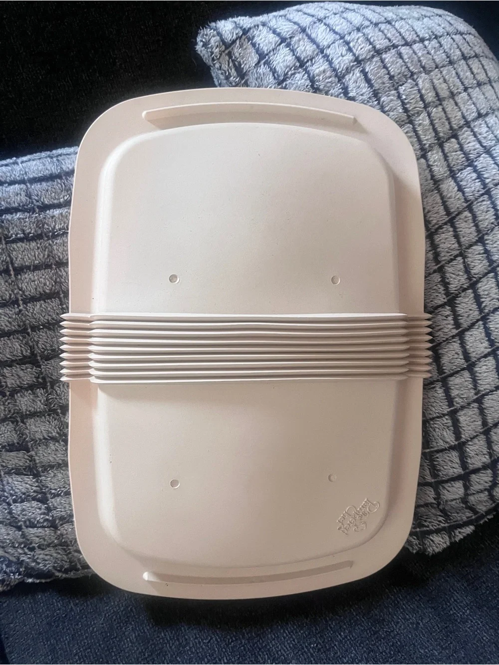 Pampered Chef durable neutral